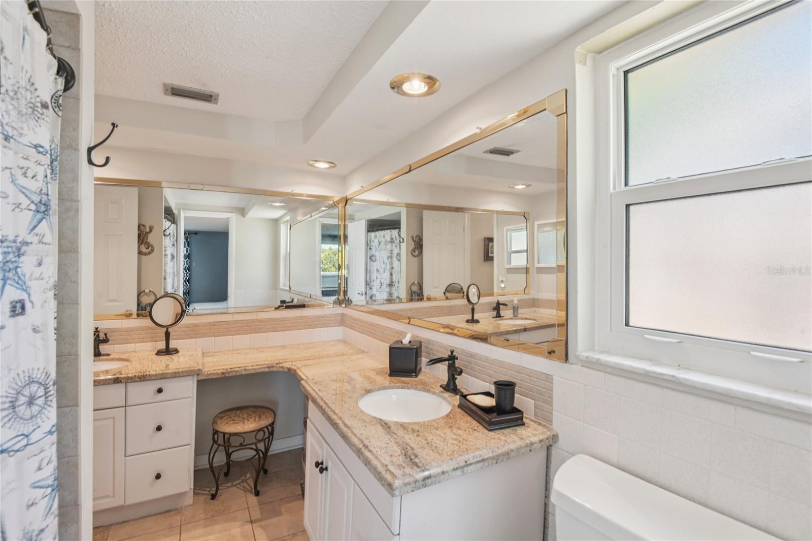 Image 22 of 50 For 1714 Springdale Drive