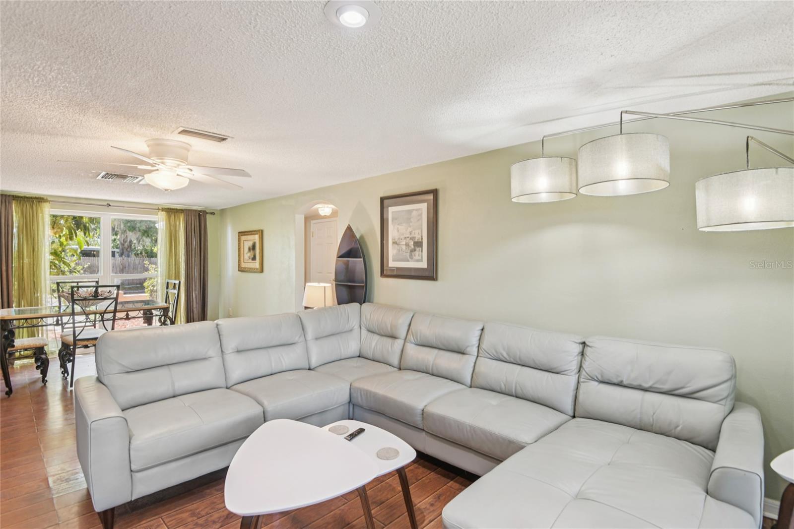 Image 8 of 50 For 1714 Springdale Drive