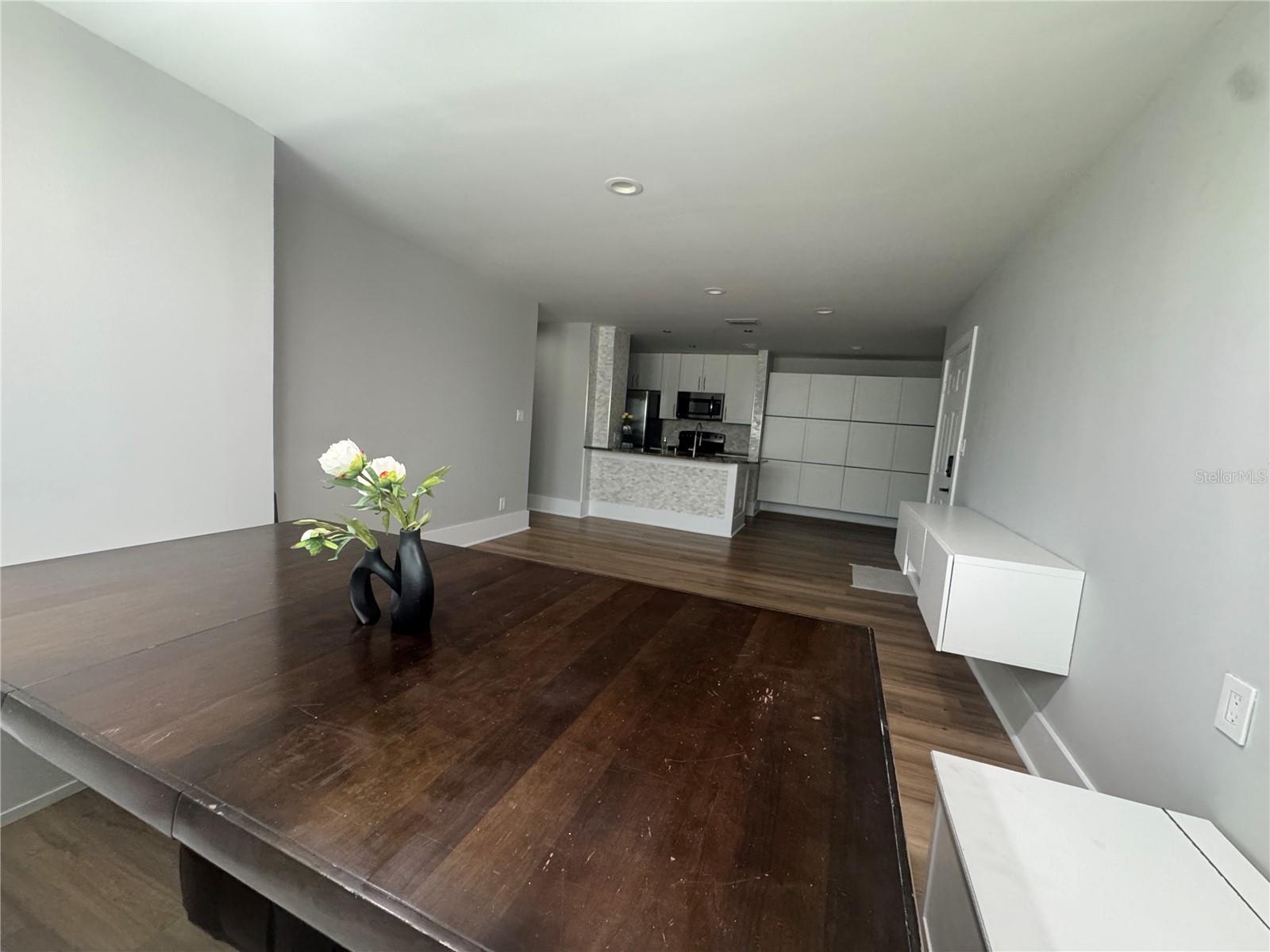 Image 21 of 48 For 1400 Gandy Boulevard N 1013