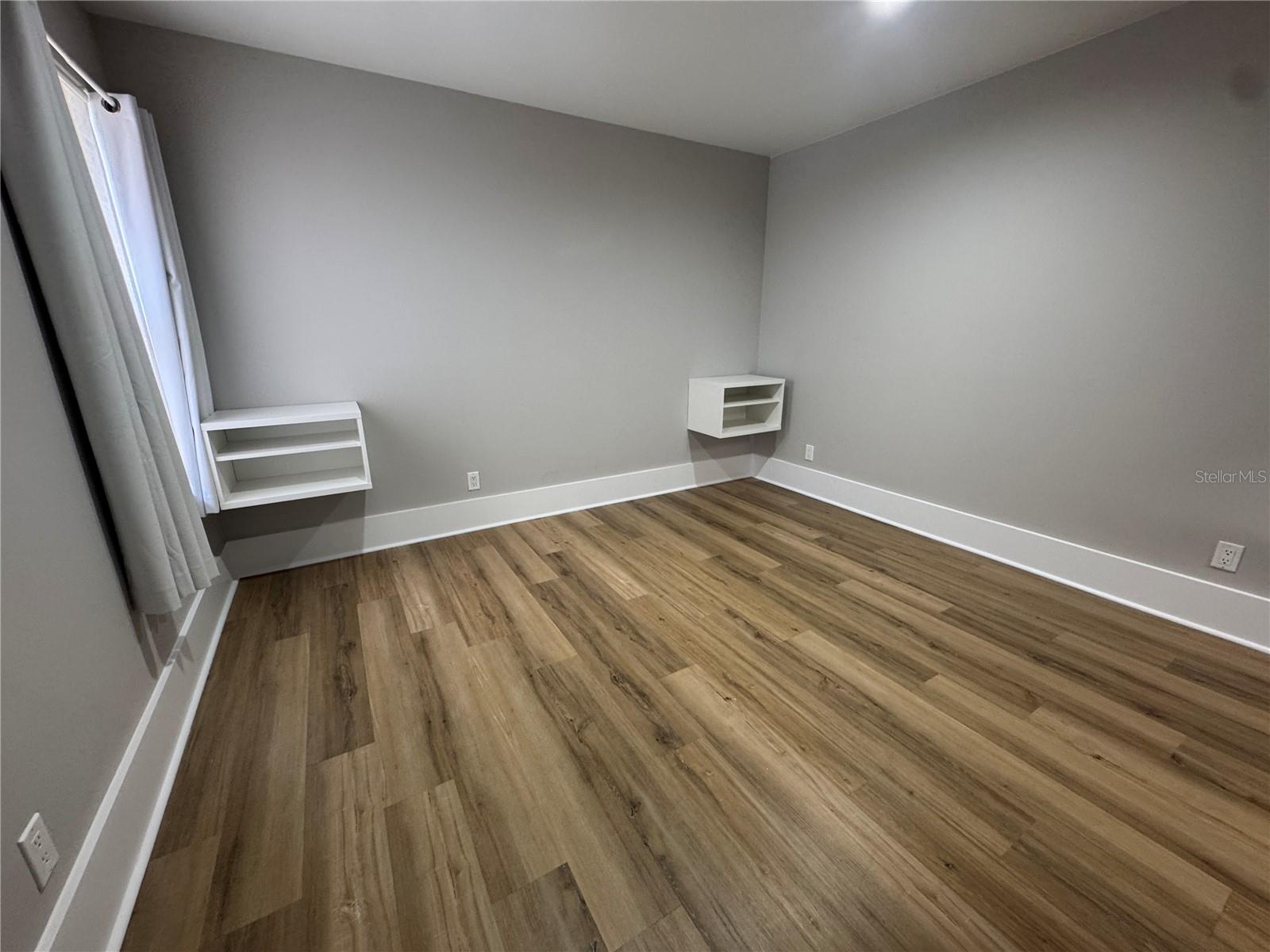 Image 22 of 48 For 1400 Gandy Boulevard N 1013