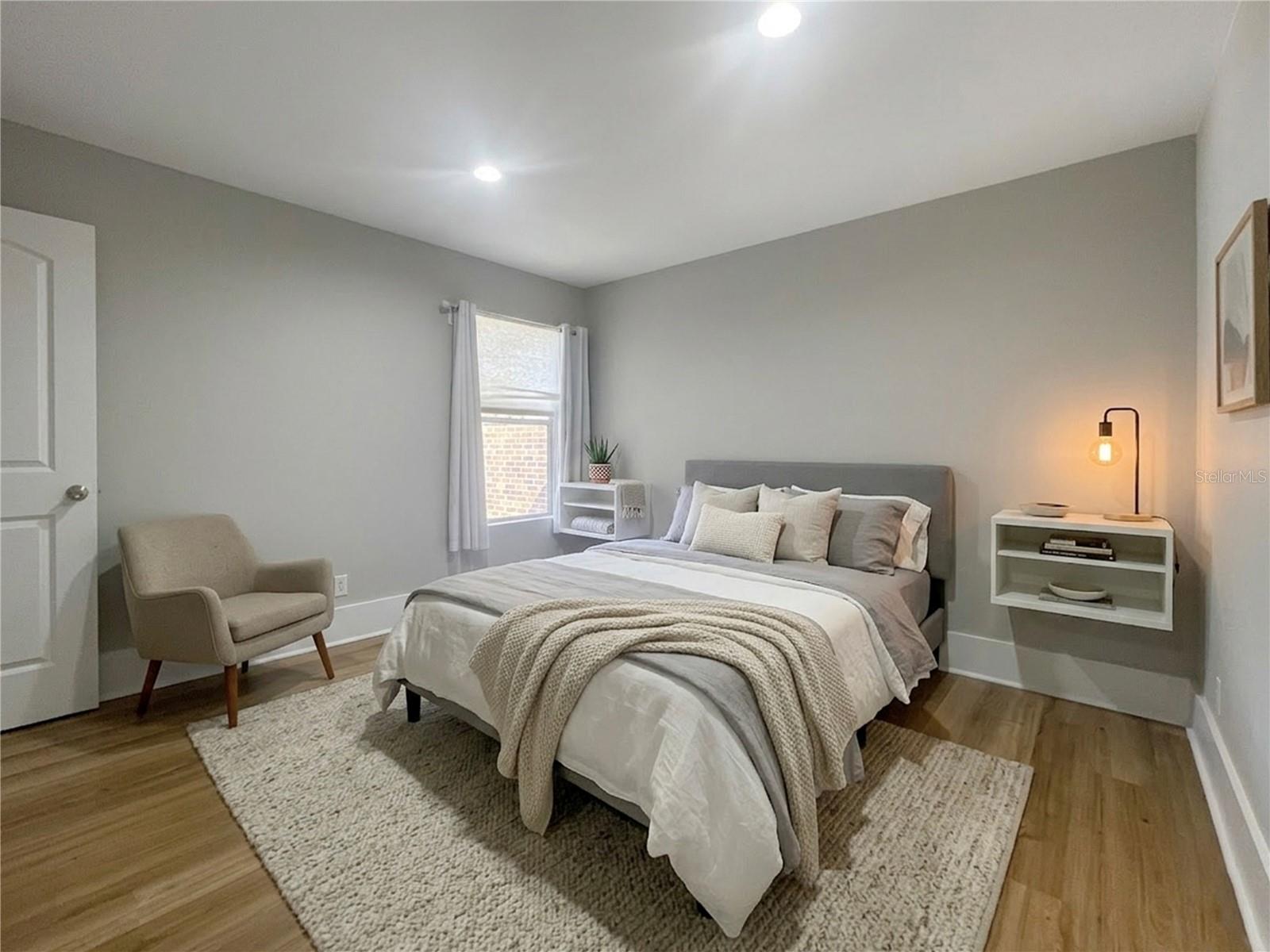 Image 32 of 48 For 1400 Gandy Boulevard N 1013