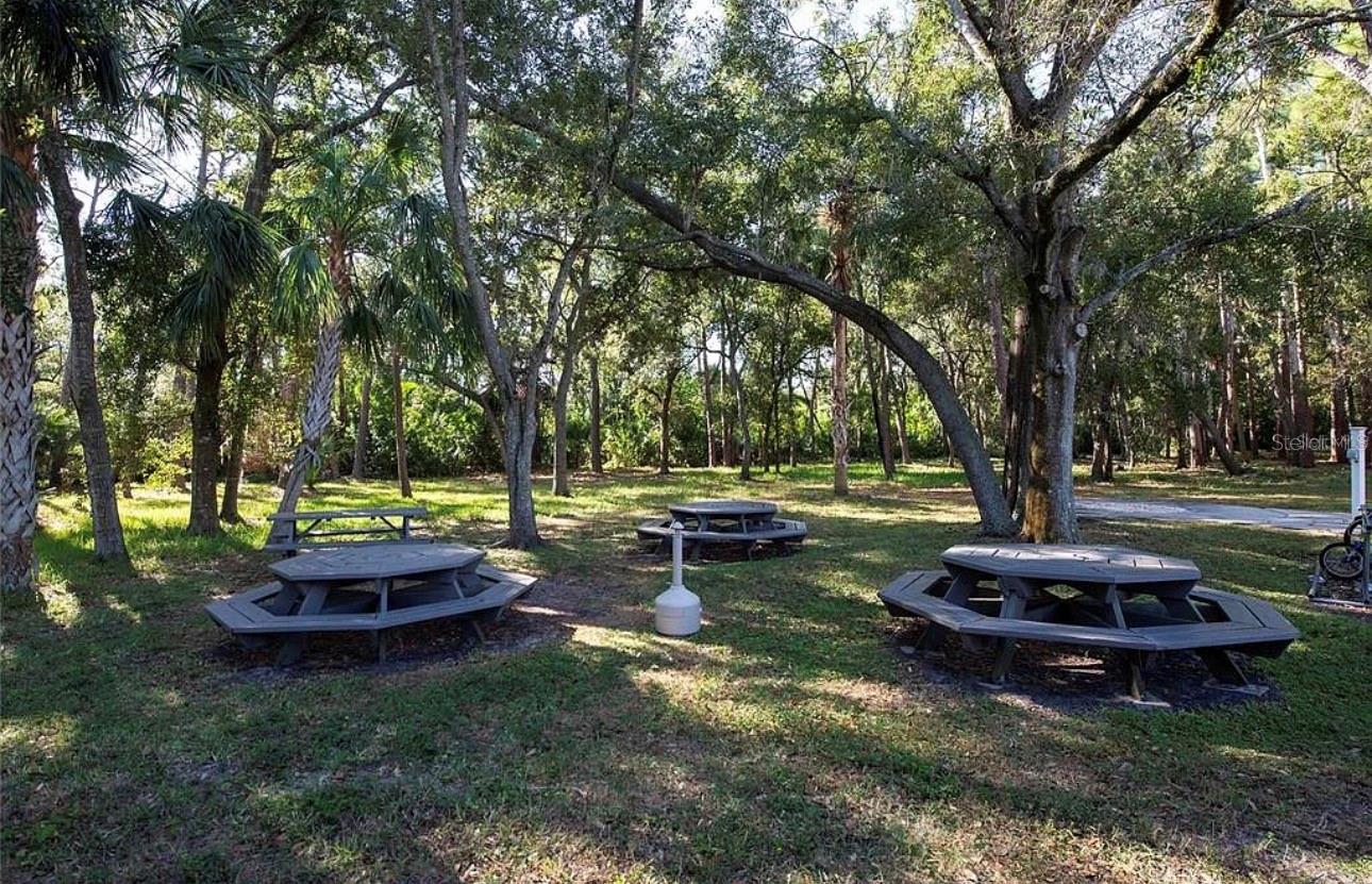 Image 47 of 48 For 1400 Gandy Boulevard N 1013