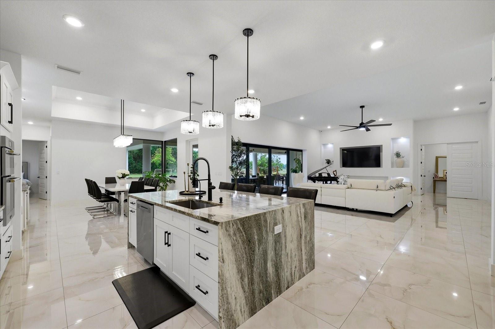 Listing photo id 29 for 8459 Harvey Walden Drive