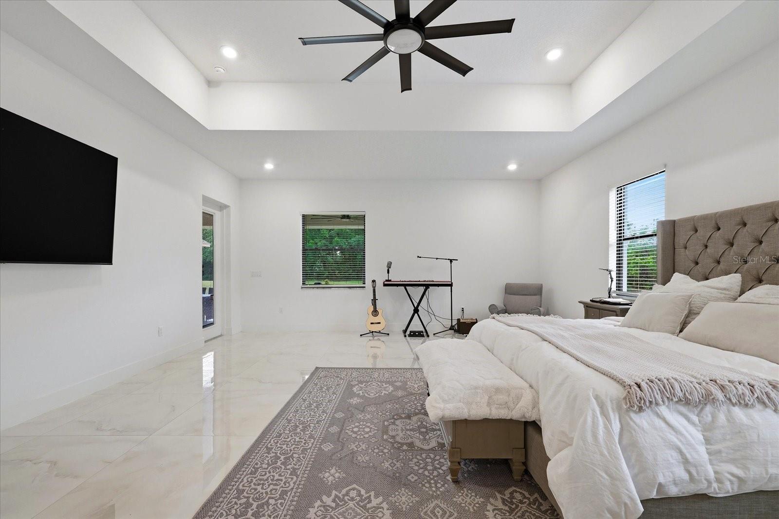 Listing photo id 31 for 8459 Harvey Walden Drive