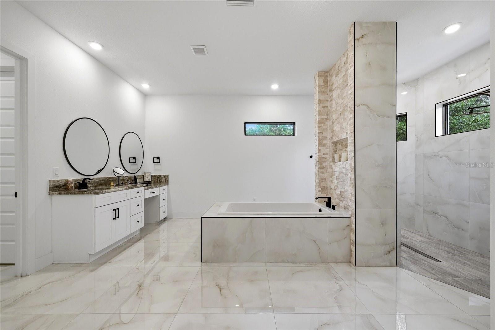 Listing photo id 37 for 8459 Harvey Walden Drive