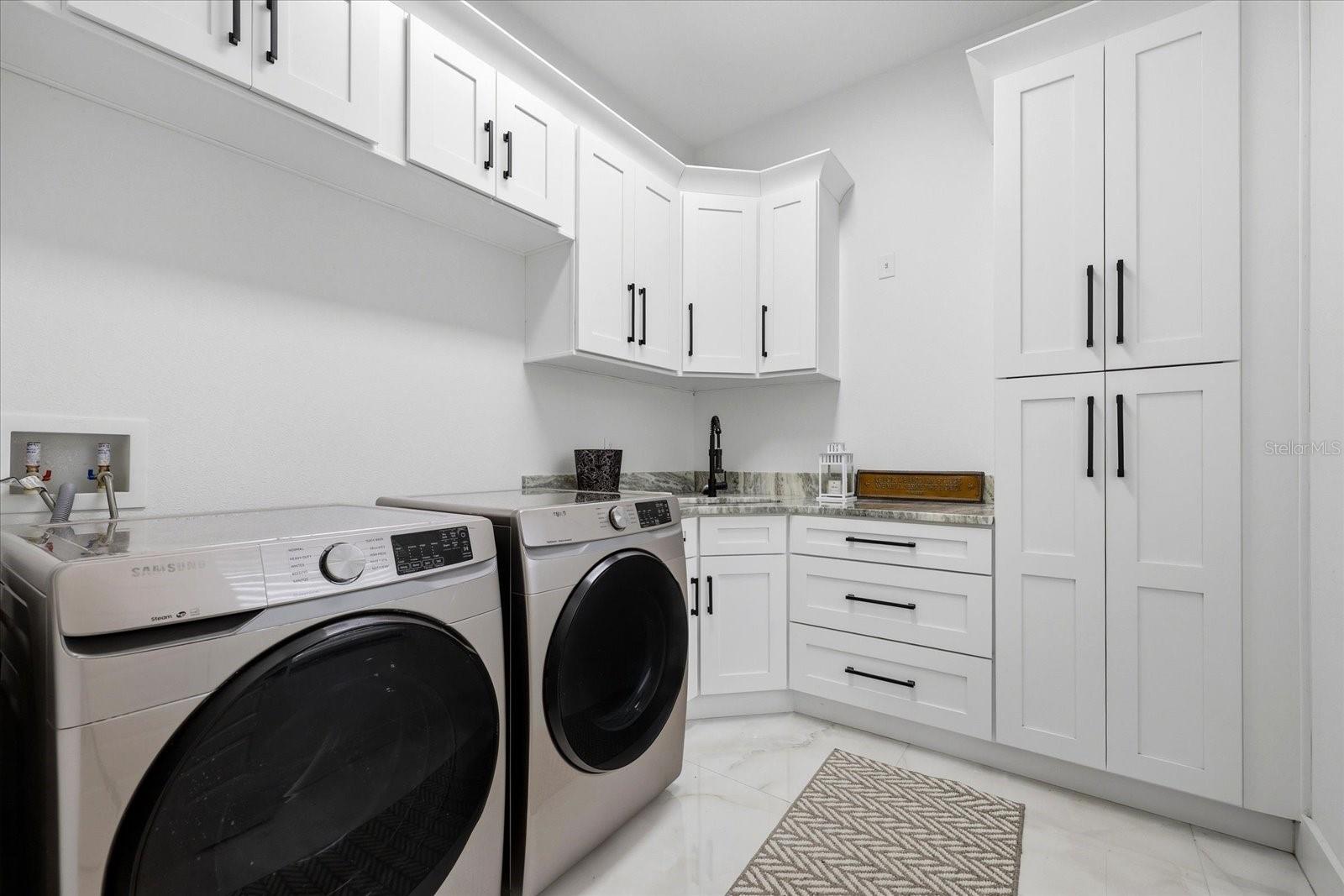 Listing photo id 42 for 8459 Harvey Walden Drive