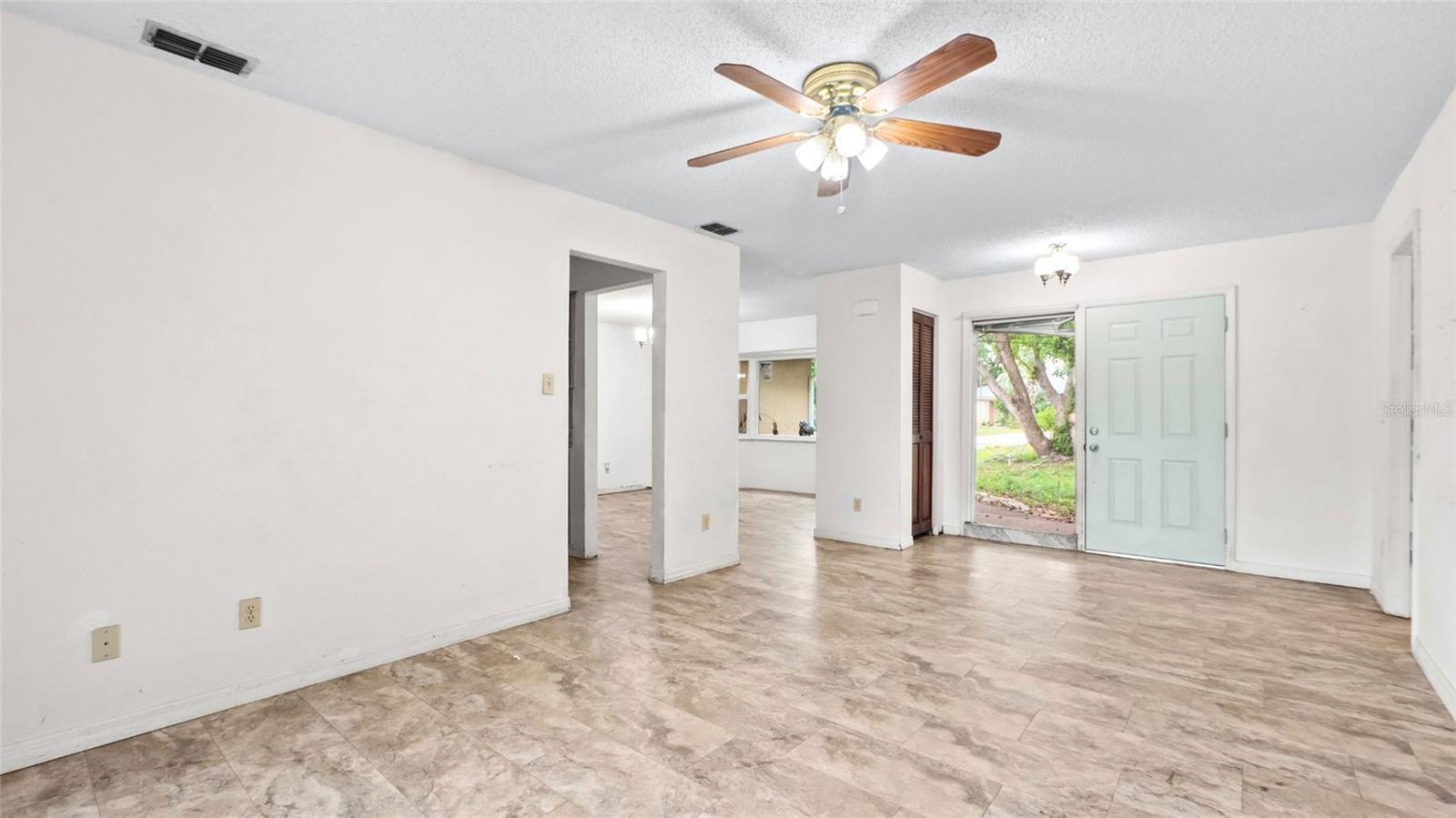 Image 4 of 17 For 5112 Bernadette Drive