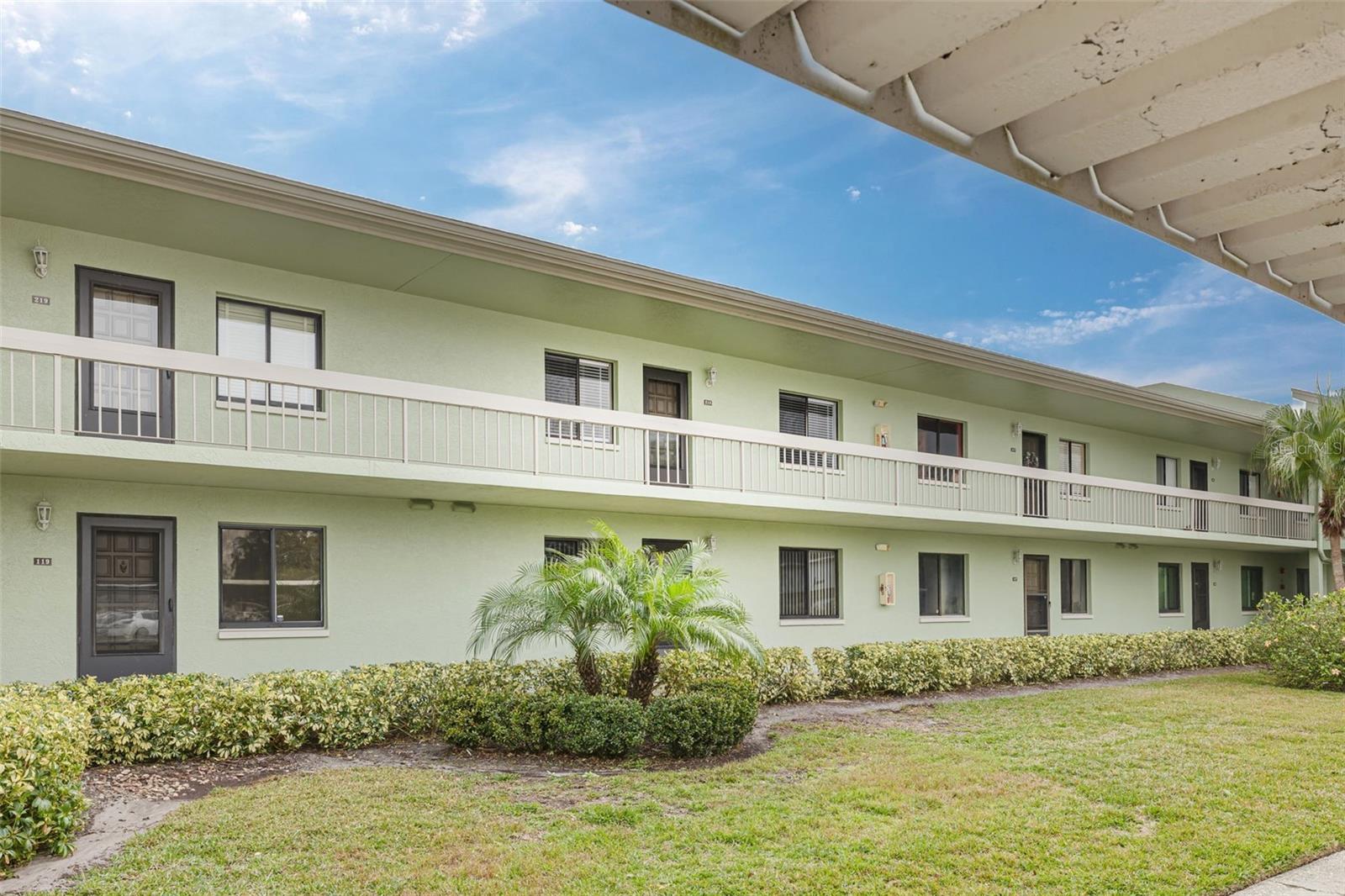 Details for 218 Caryl Way, OLDSMAR, FL 34677