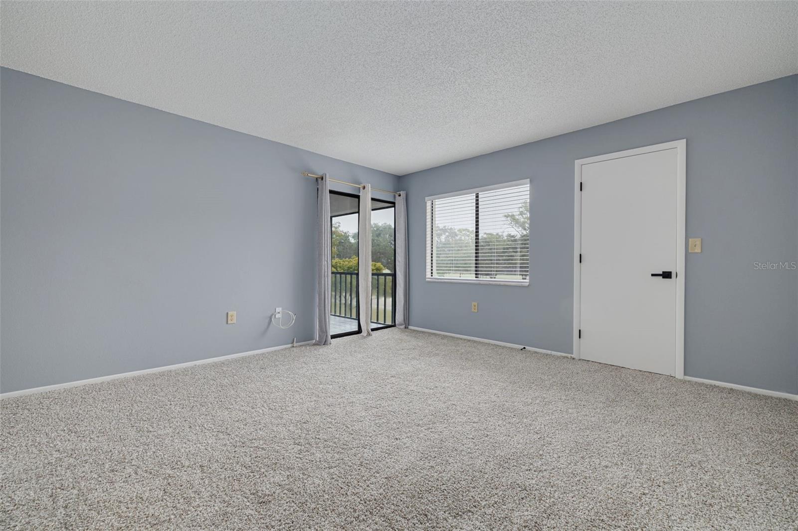 Image 22 of 31 For 218 Caryl Way