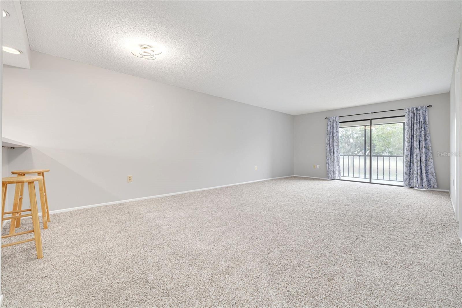 Image 5 of 31 For 218 Caryl Way