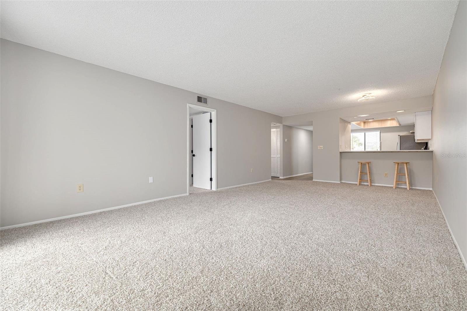 Image 6 of 31 For 218 Caryl Way