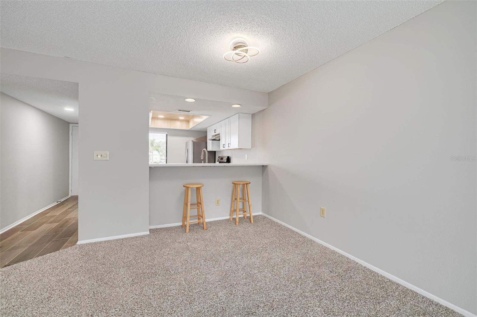 Image 7 of 31 For 218 Caryl Way