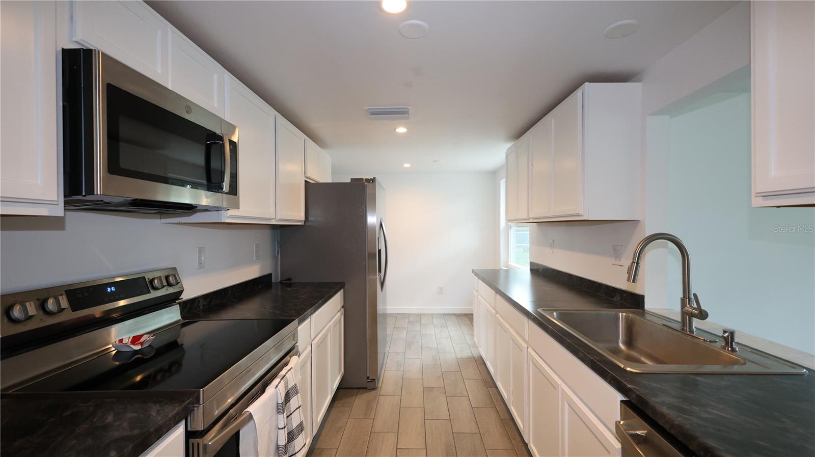 Image 15 of 18 For 5646 Quist Drive