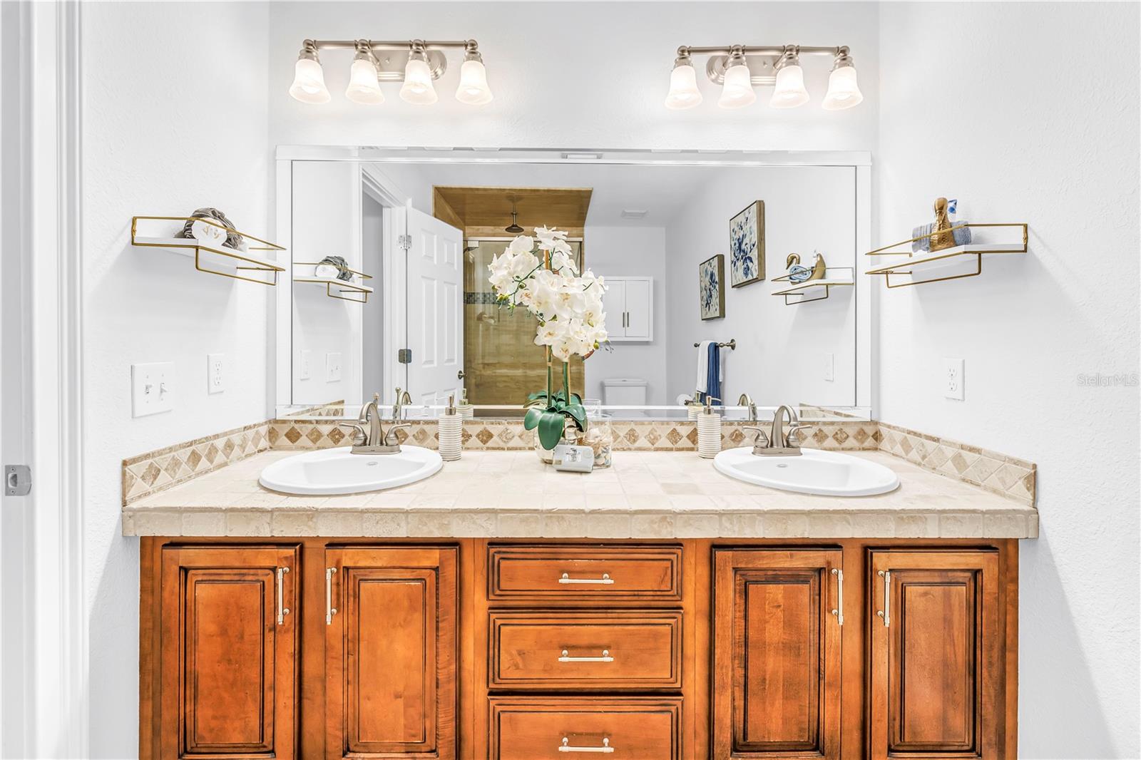 Image 24 of 49 For 4505 Hallam Hill Lane