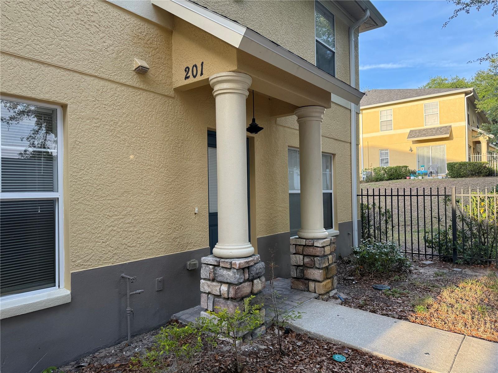 Image 2 of 11 For 201 Draw Bridge Ln