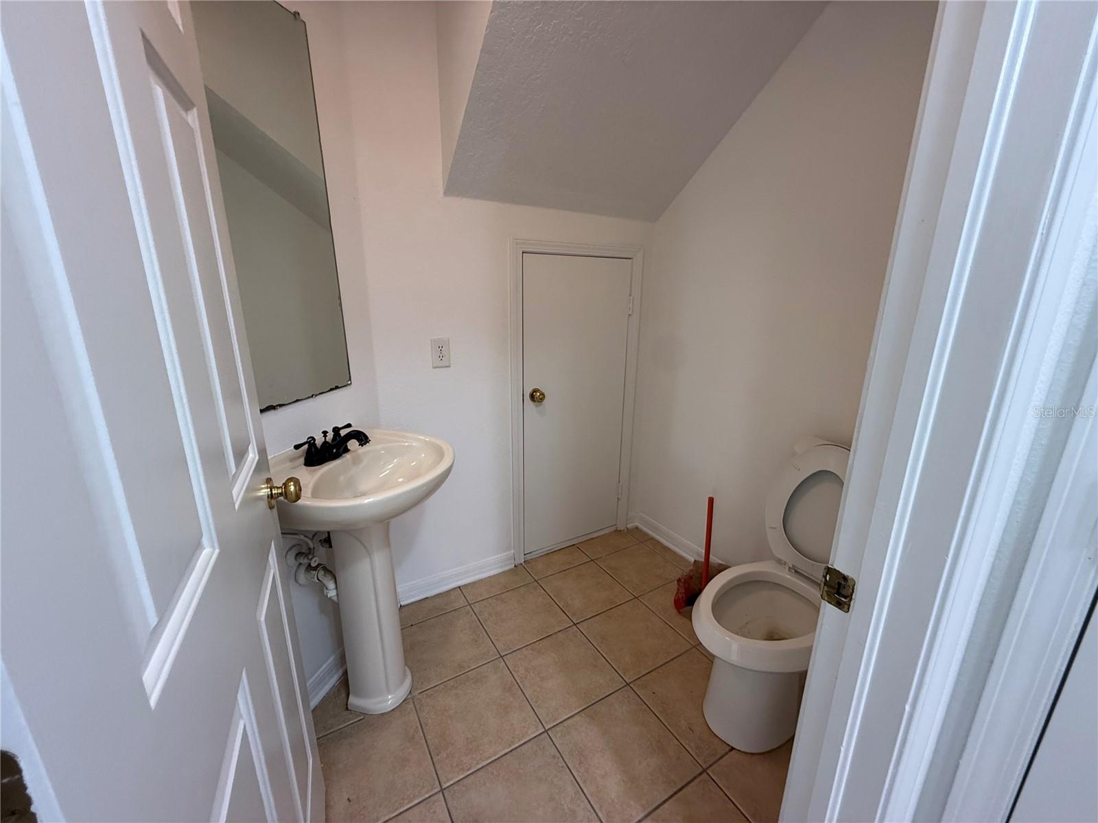 Image 6 of 11 For 201 Draw Bridge Ln