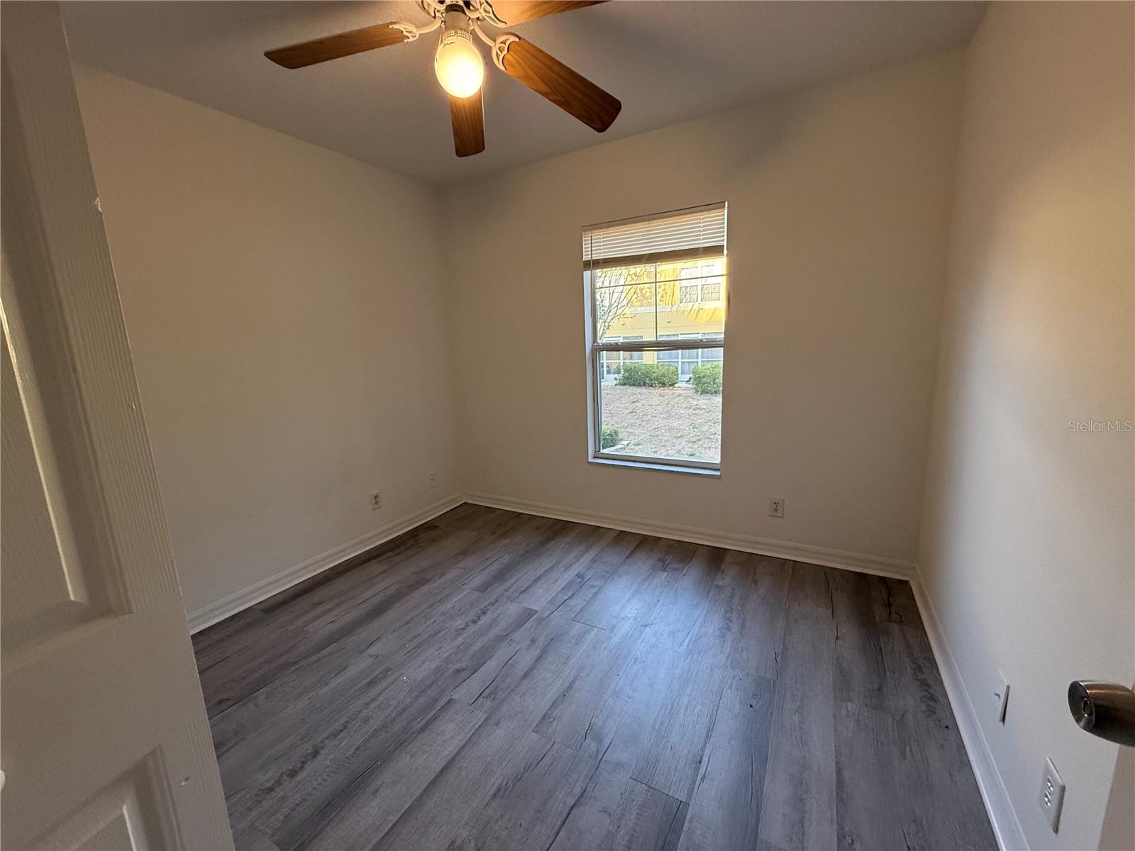 Image 8 of 11 For 201 Draw Bridge Ln