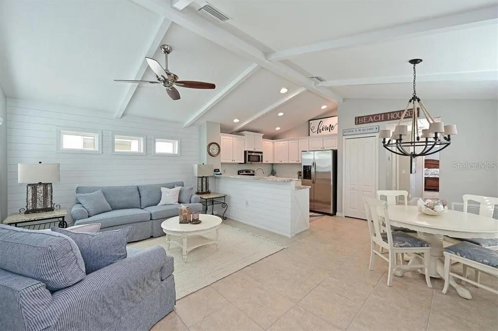 Image 4 of 30 For 4815 Woodbrook Drive