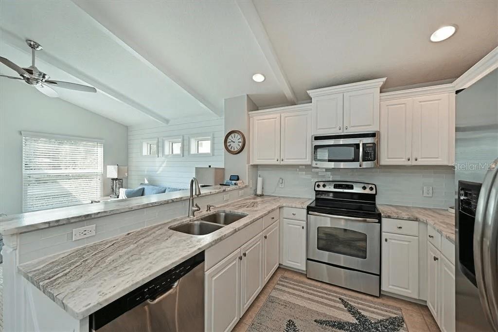 Image 8 of 30 For 4815 Woodbrook Drive