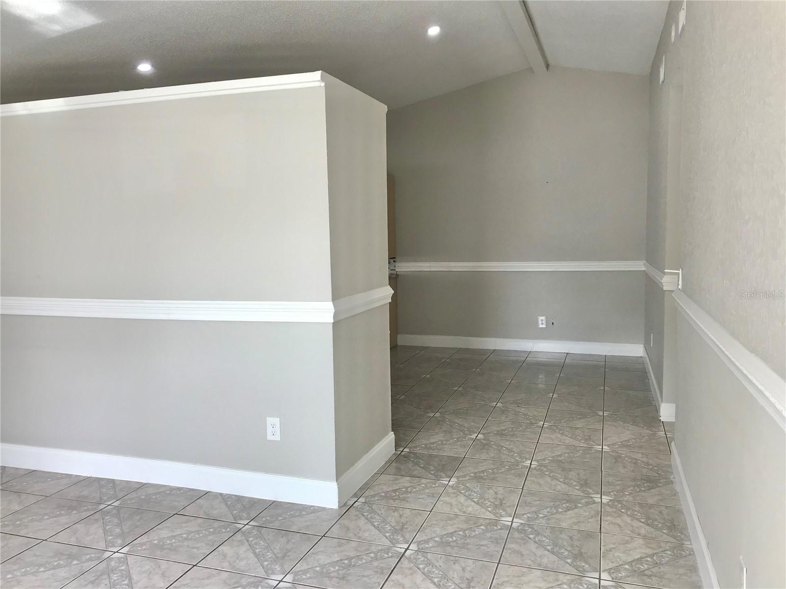 Image 4 of 25 For 11059 Springridge Drive