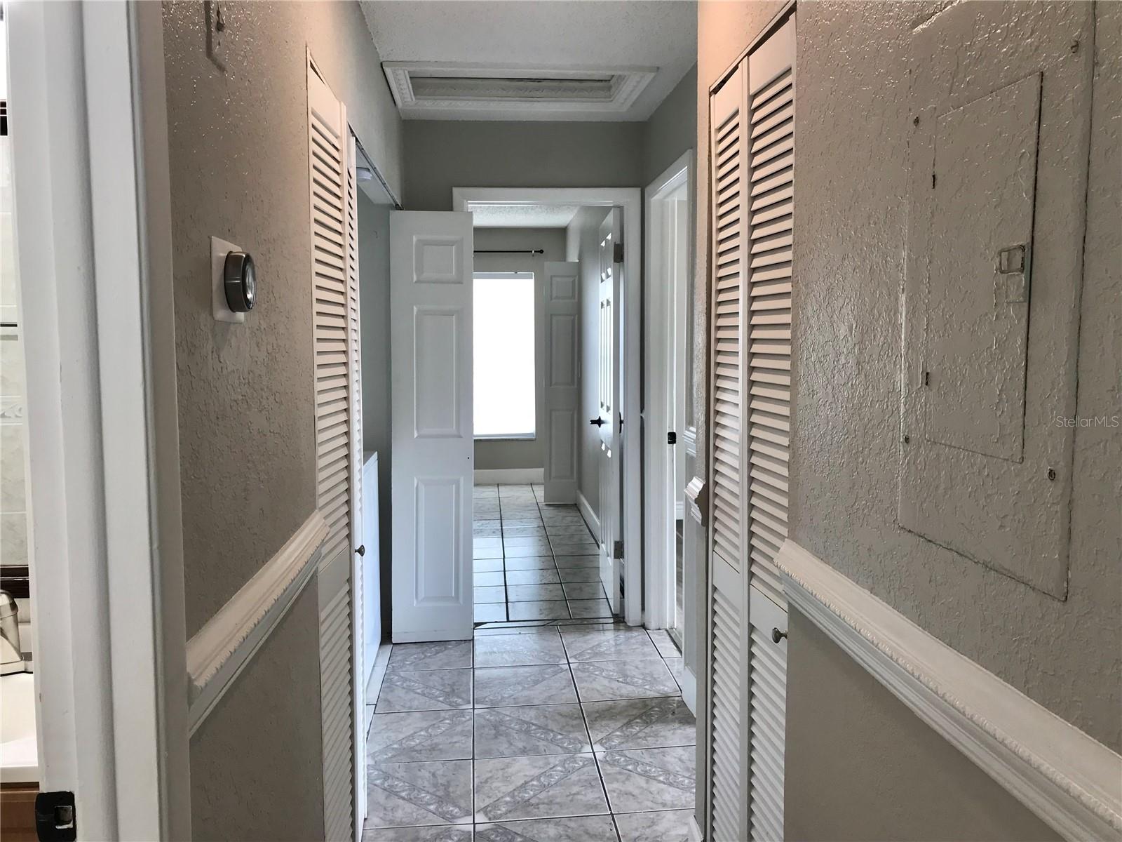 Image 9 of 25 For 11059 Springridge Drive