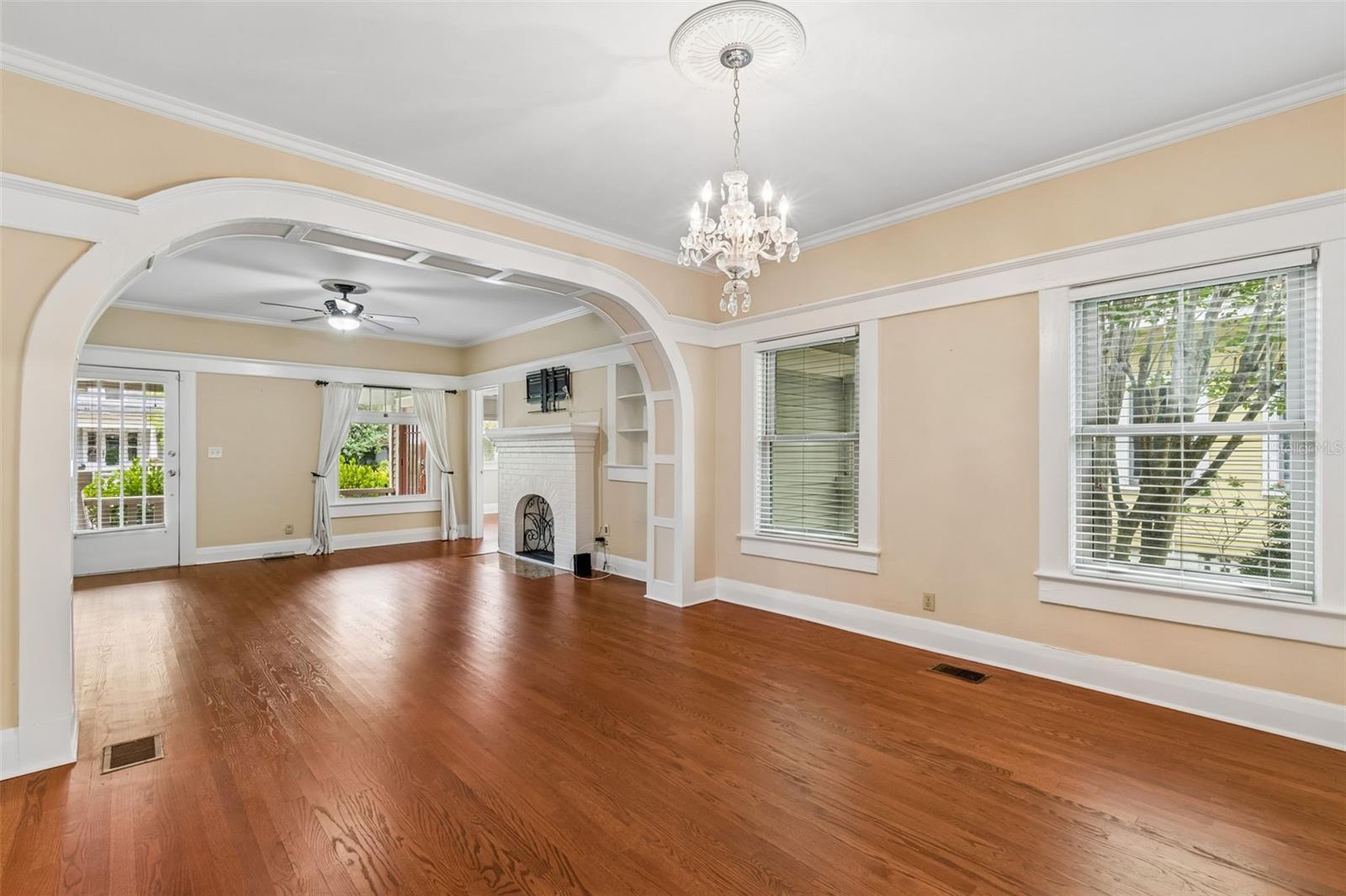 Image 15 of 57 For 1107 Horatio Street