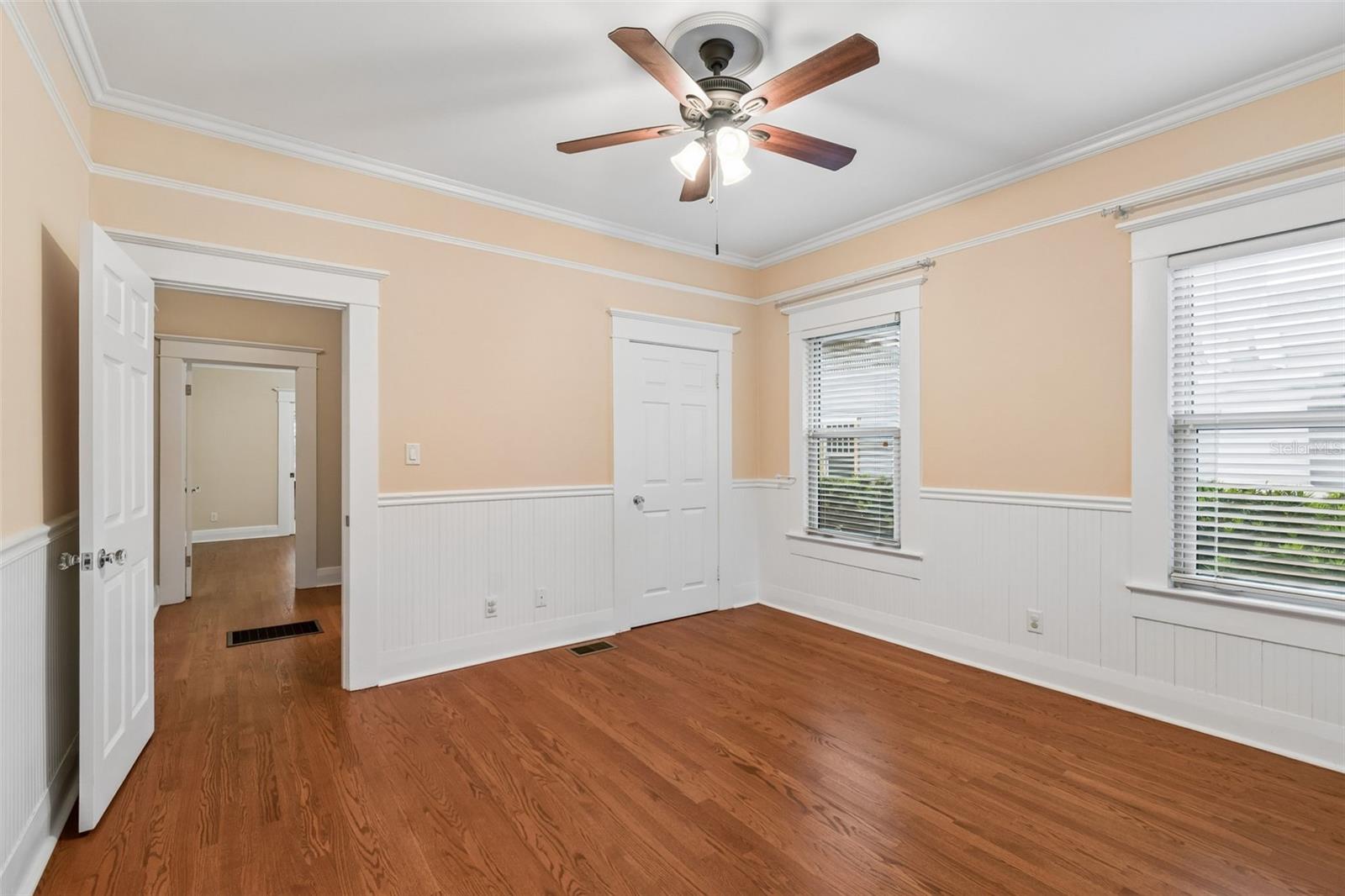 Image 37 of 57 For 1107 Horatio Street