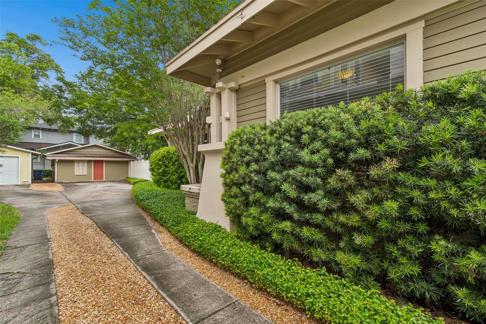 Image 39 of 57 For 1107 Horatio Street