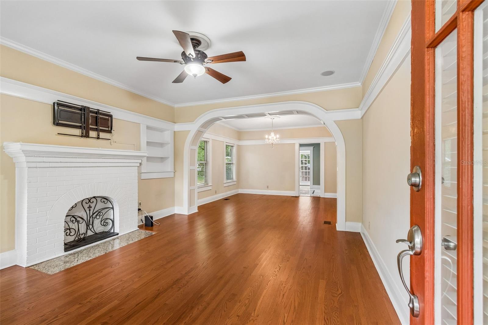 Image 6 of 57 For 1107 Horatio Street