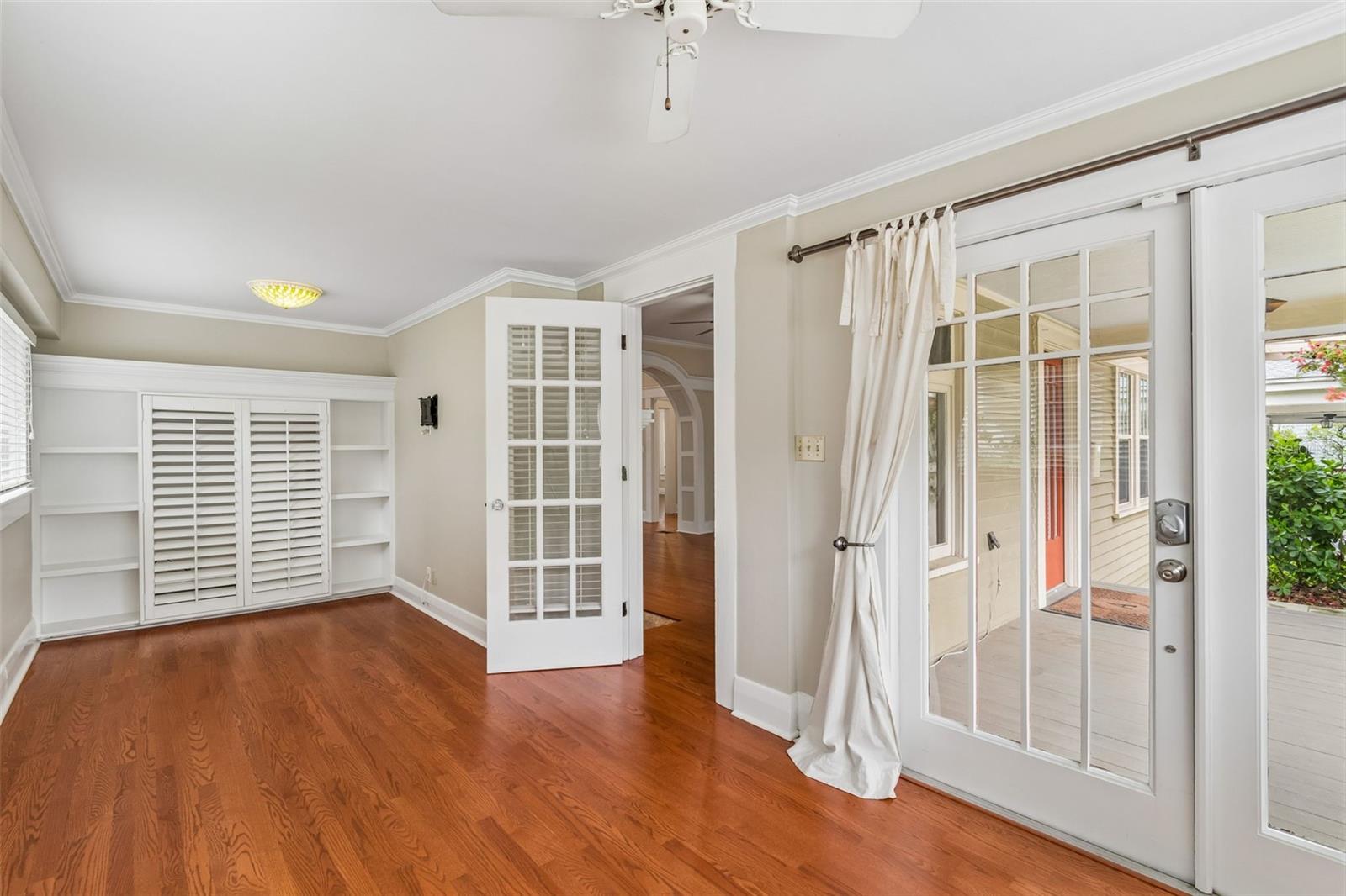 Image 9 of 57 For 1107 Horatio Street