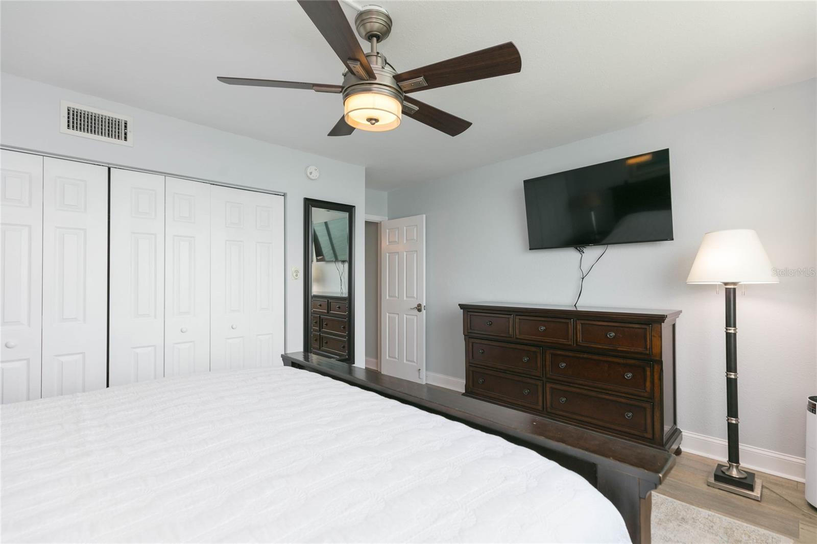 Image 17 of 44 For 5729 Puerta Del Sol Boulevard S 381