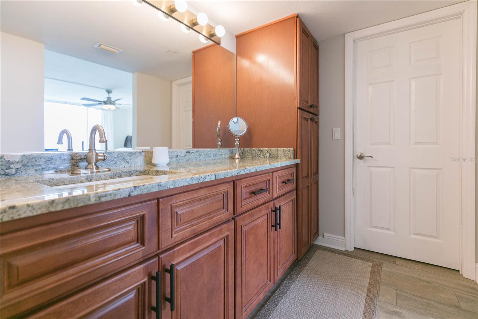 Image 27 of 44 For 5729 Puerta Del Sol Boulevard S 381