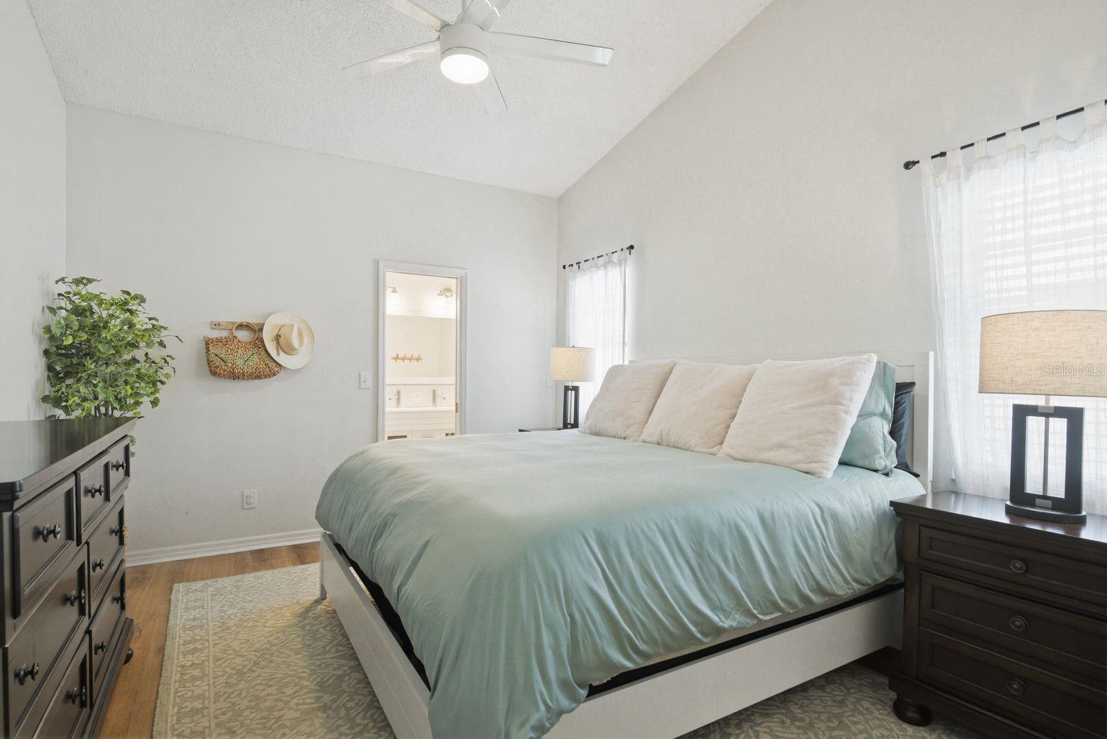 Listing photo id 22 for 1011 Ridge Drive