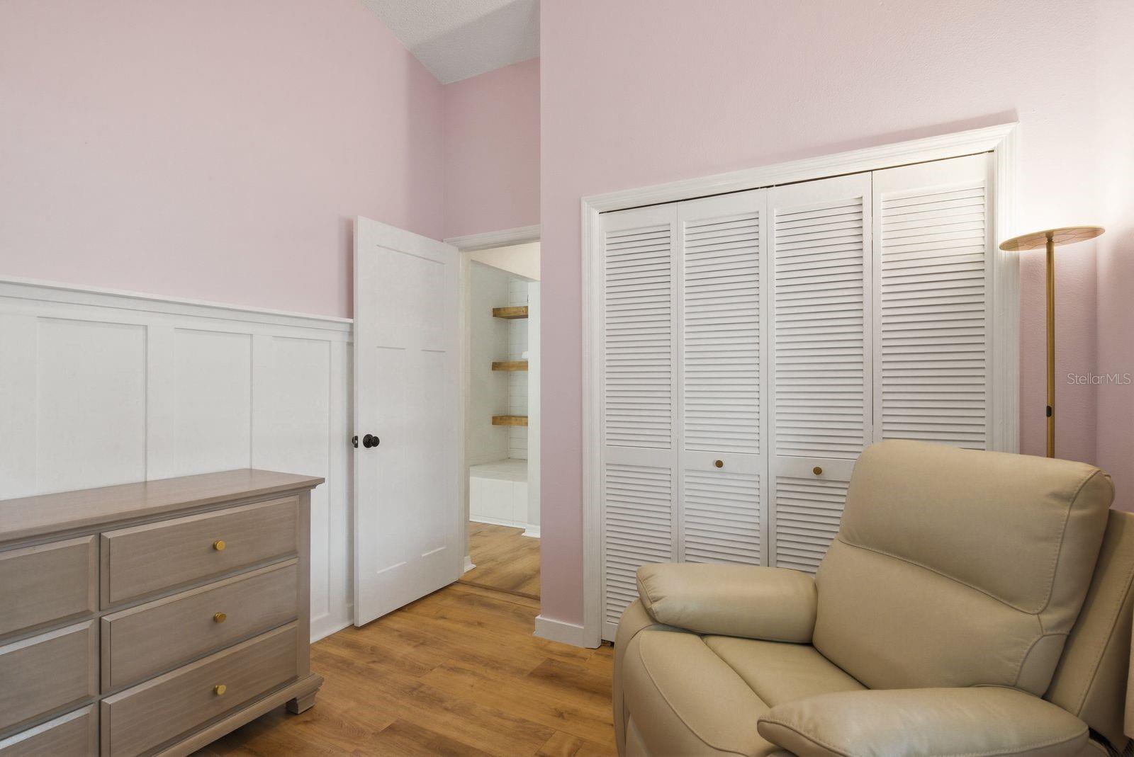 Listing photo id 30 for 1011 Ridge Drive