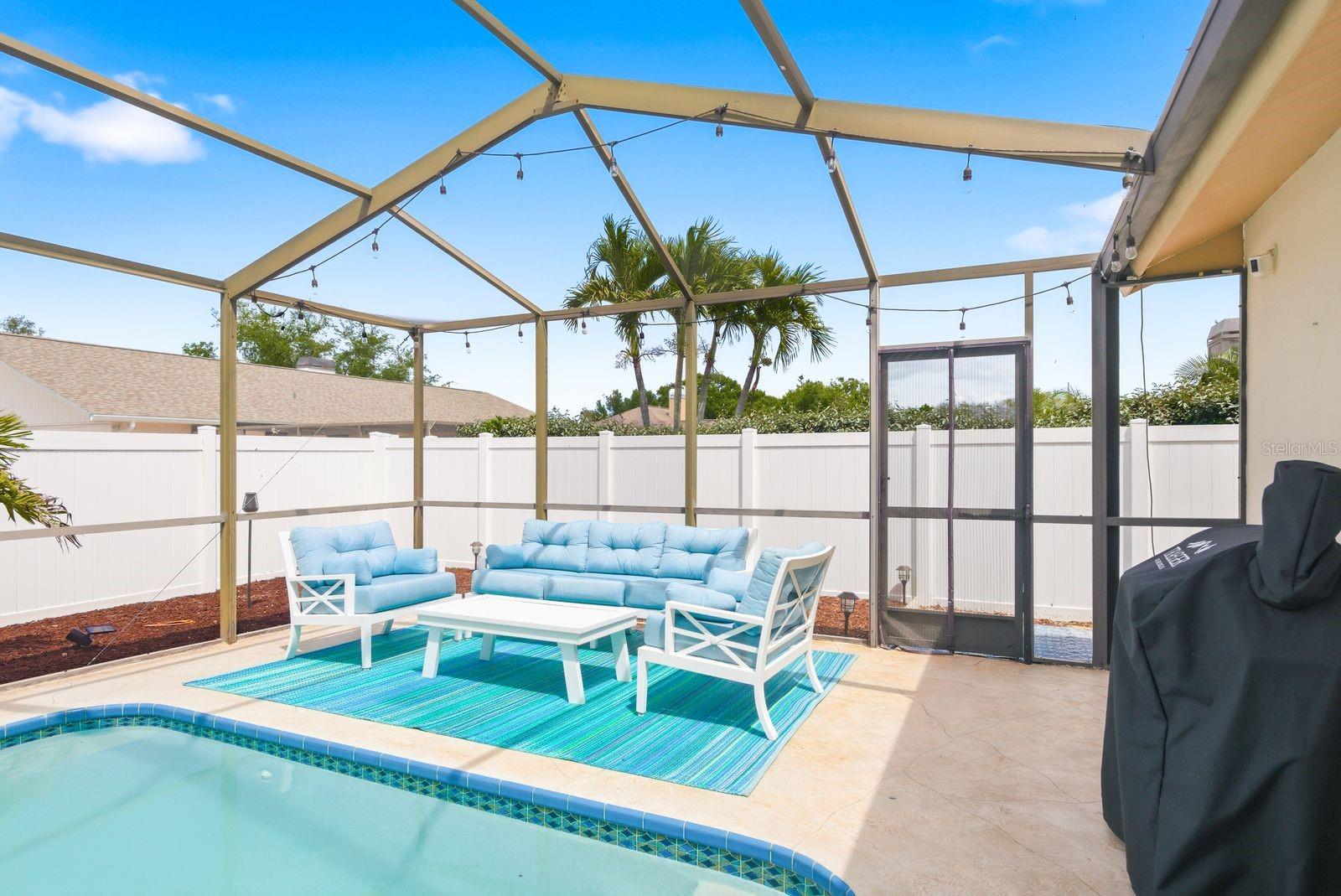 Listing photo id 36 for 1011 Ridge Drive