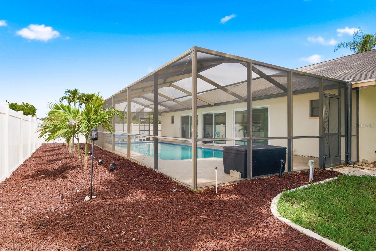 Listing photo id 39 for 1011 Ridge Drive