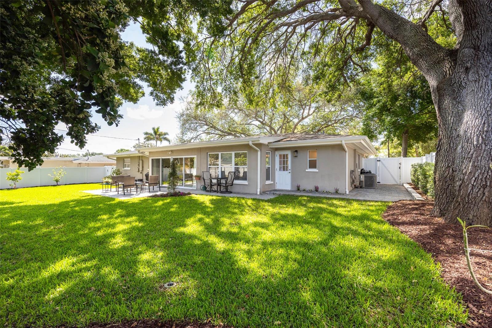 Image 18 of 53 For 1218 Taylor Ave