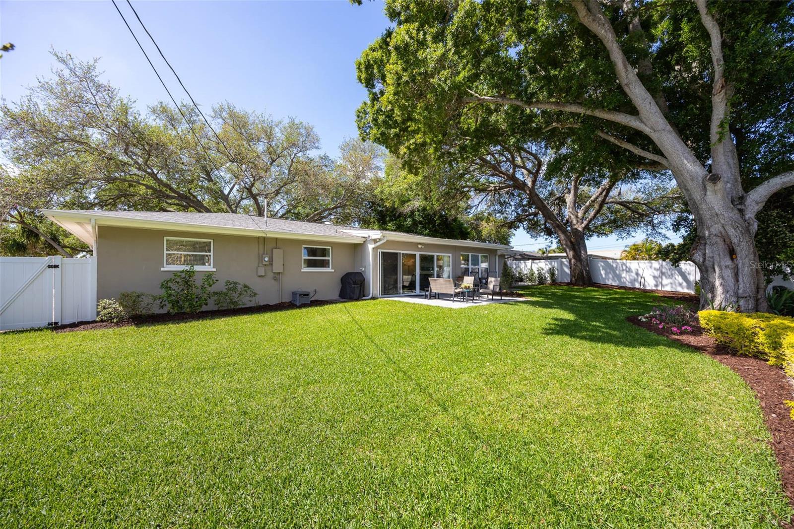 Image 22 of 53 For 1218 Taylor Ave