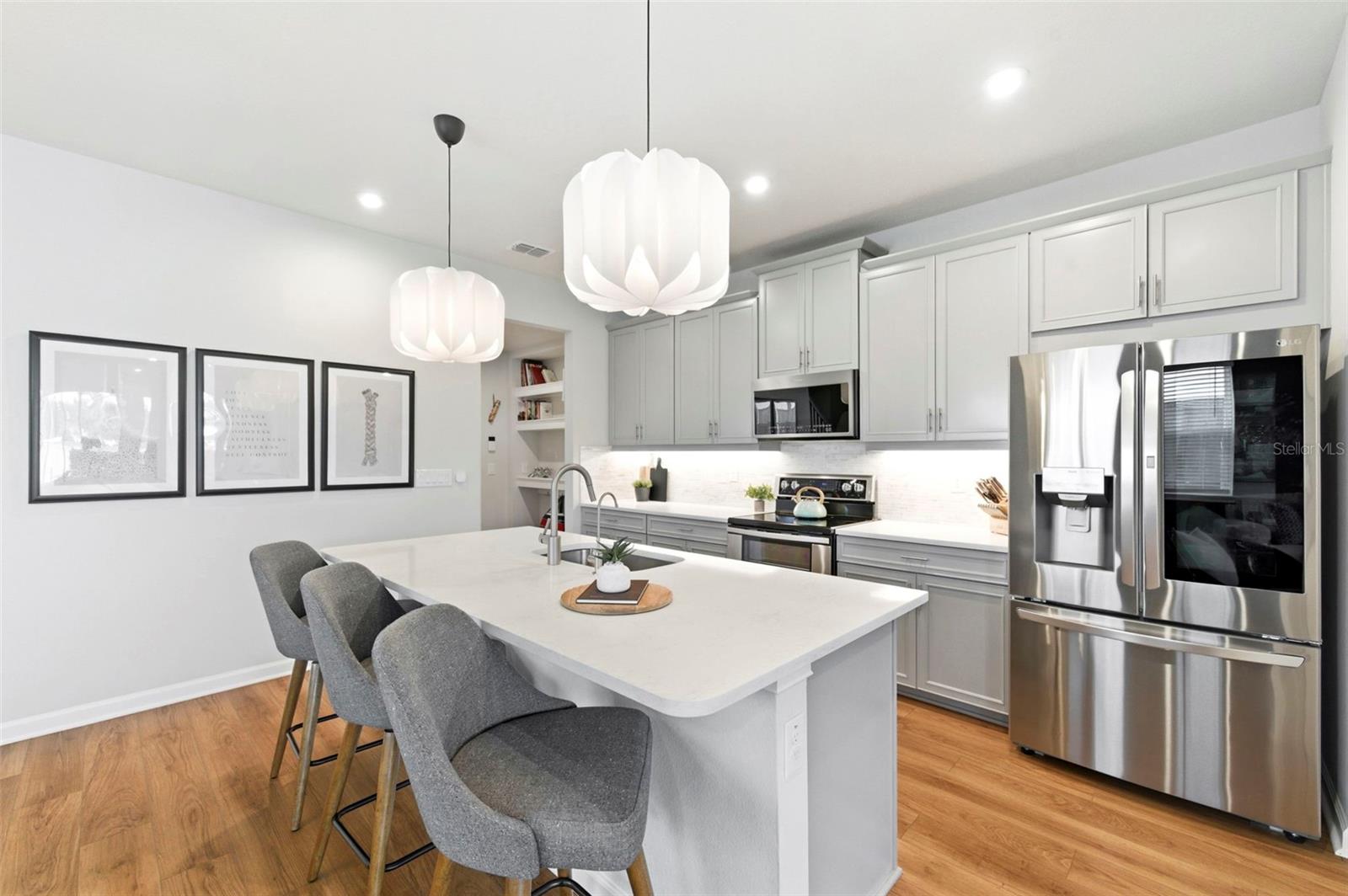 Listing photo id 11 for 4327 Cloud Hopper Way