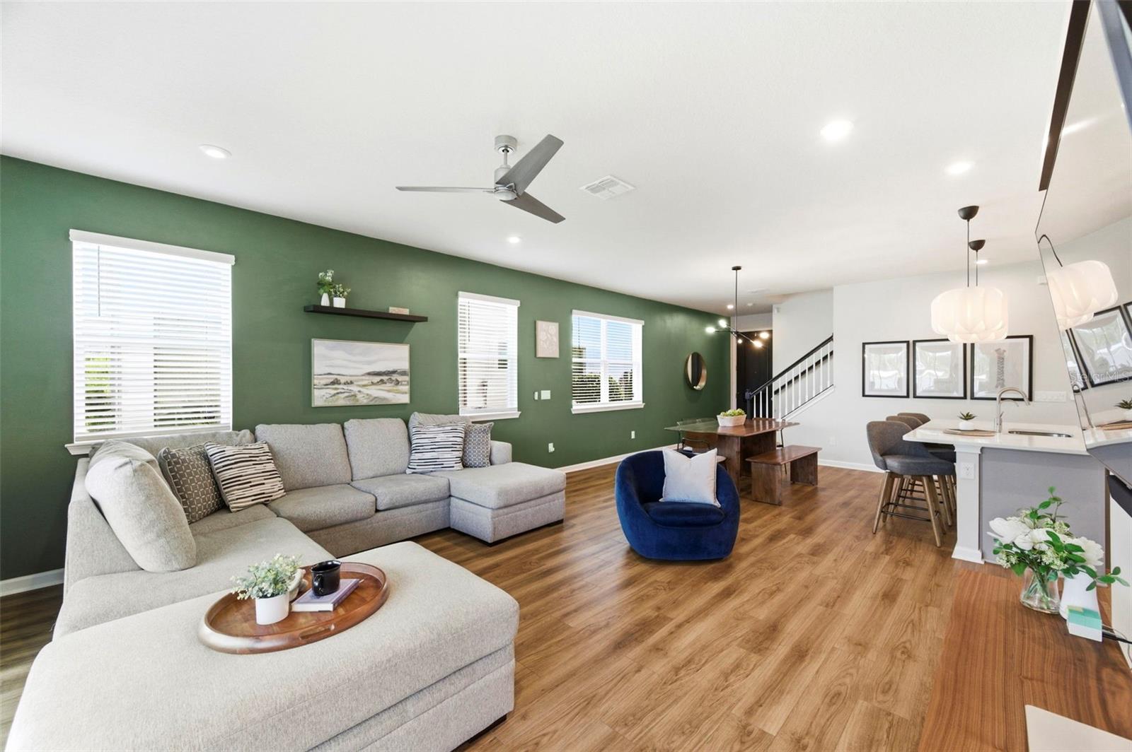 Listing photo id 14 for 4327 Cloud Hopper Way