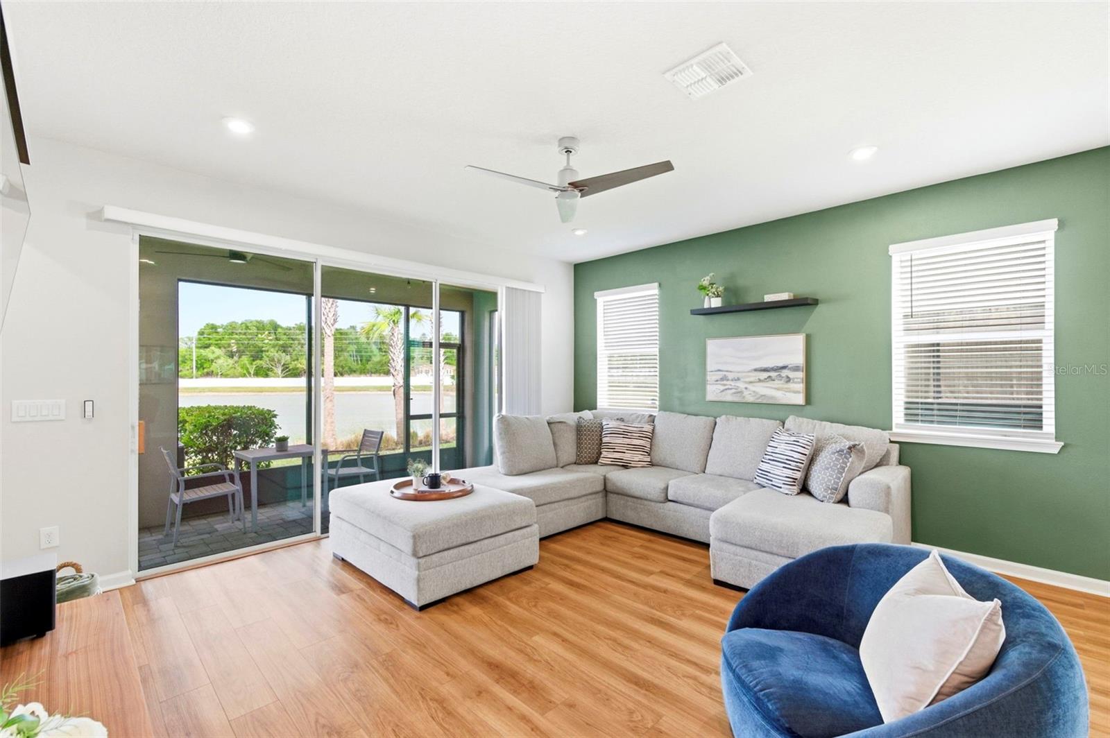 Listing photo id 15 for 4327 Cloud Hopper Way