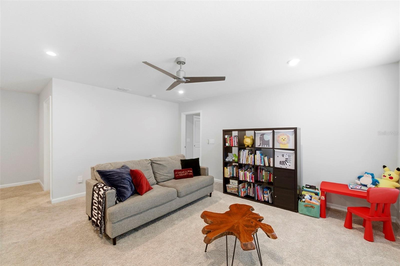 Listing photo id 24 for 4327 Cloud Hopper Way