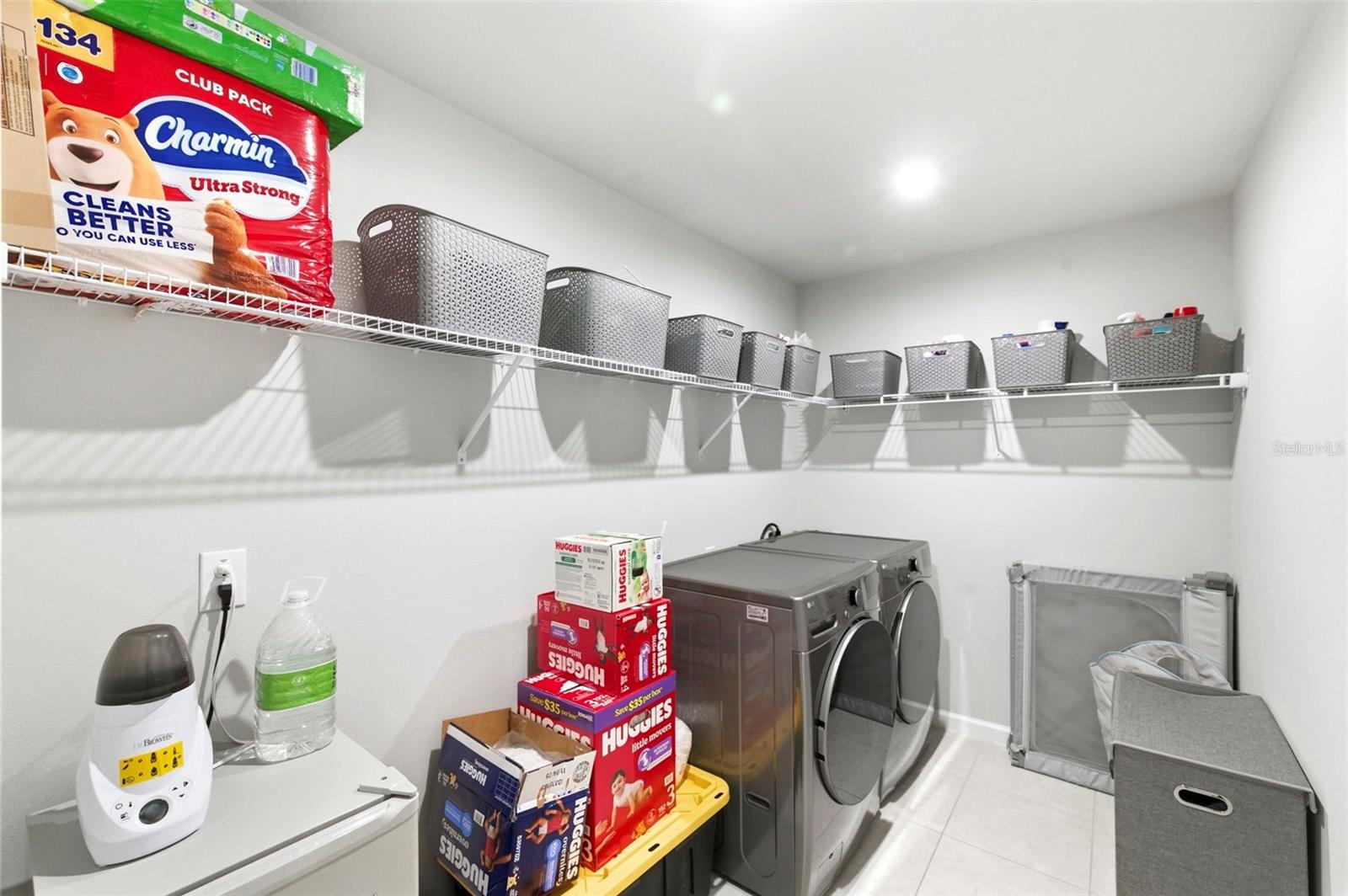 Listing photo id 25 for 4327 Cloud Hopper Way