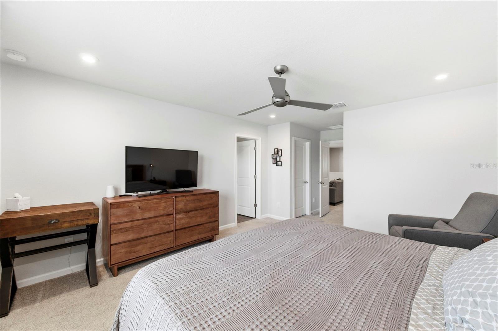 Listing photo id 28 for 4327 Cloud Hopper Way