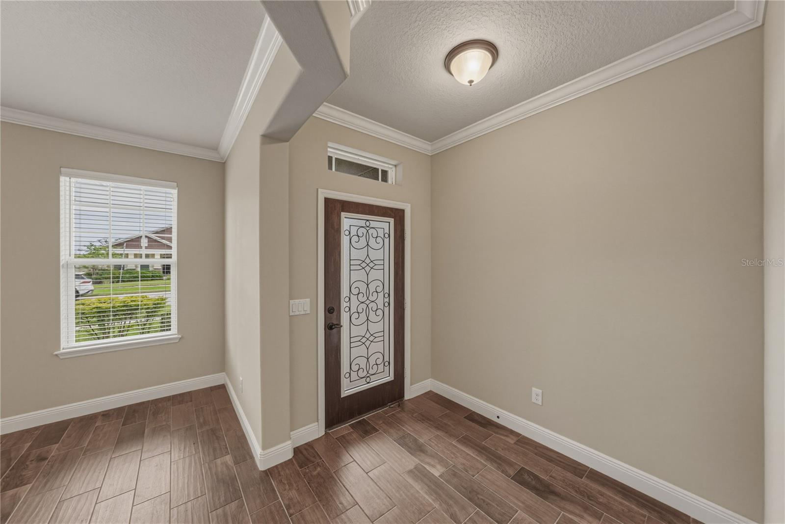 Listing photo id 9 for 19099 Long Lake Ranch Boulevard