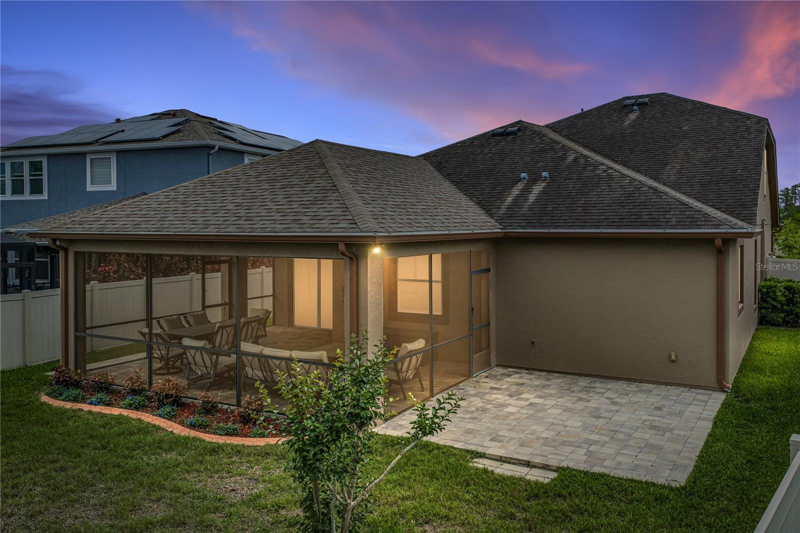 Listing photo id 0 for 19099 Long Lake Ranch Boulevard