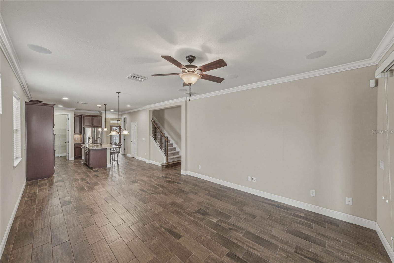 Listing photo id 18 for 19099 Long Lake Ranch Boulevard