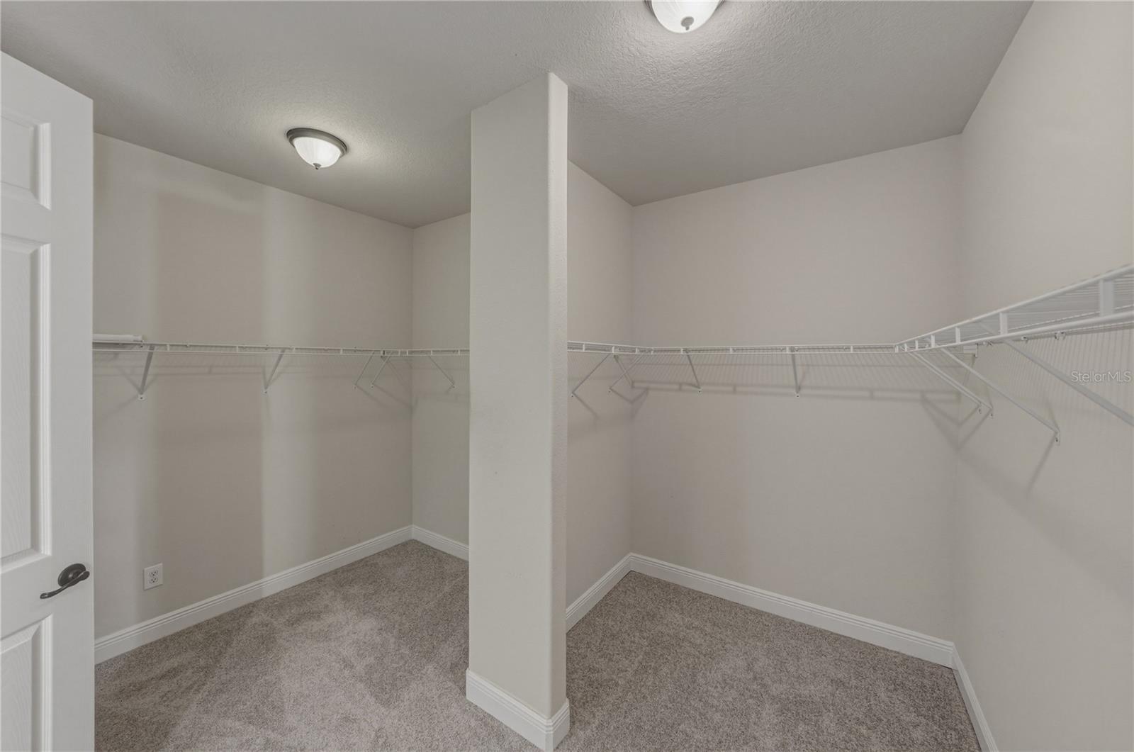 Listing photo id 28 for 19099 Long Lake Ranch Boulevard