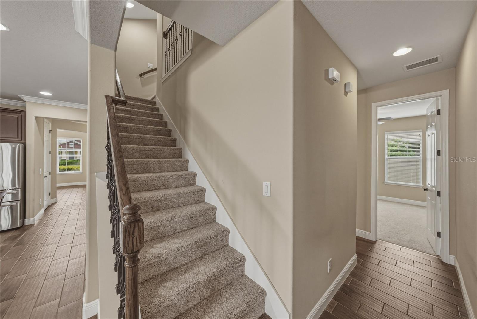 Listing photo id 34 for 19099 Long Lake Ranch Boulevard