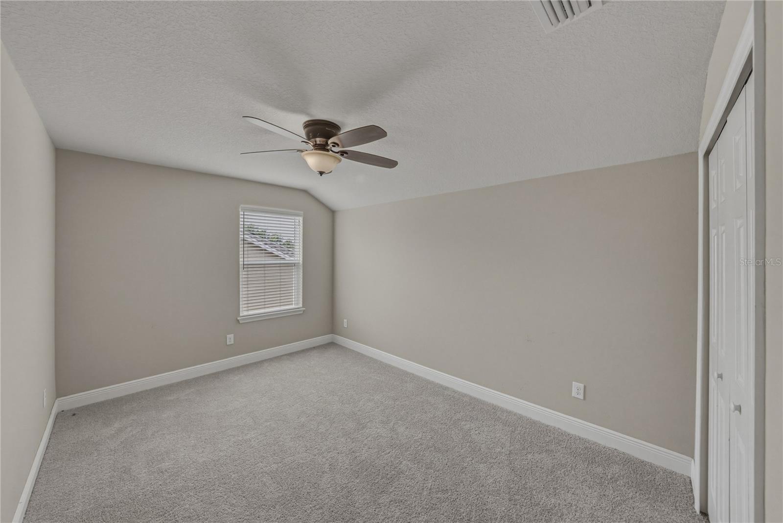 Listing photo id 39 for 19099 Long Lake Ranch Boulevard